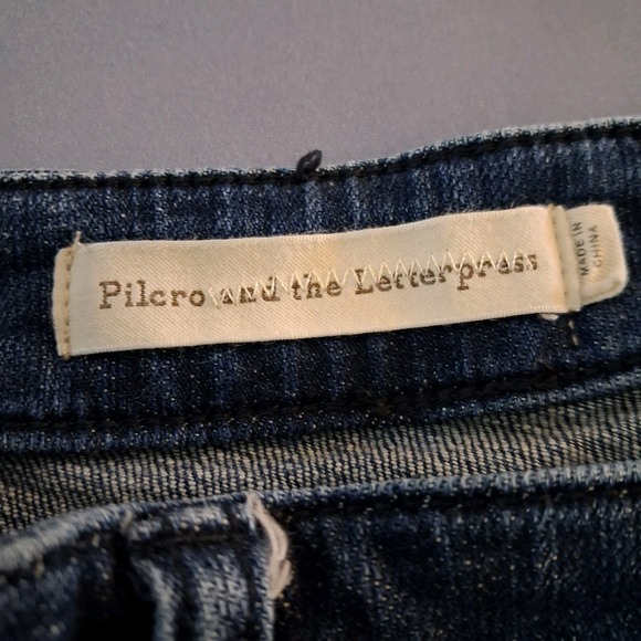 Anthropologie Pilcro Slim Boyfriend Floral Embroidered Distressed Jeans 25 Boho - Picture 10 of 16